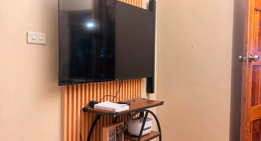 Barkada / Family Room