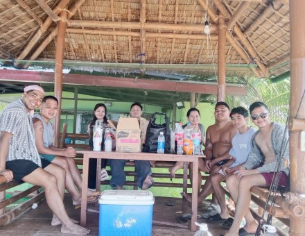 Family lunch at the long table